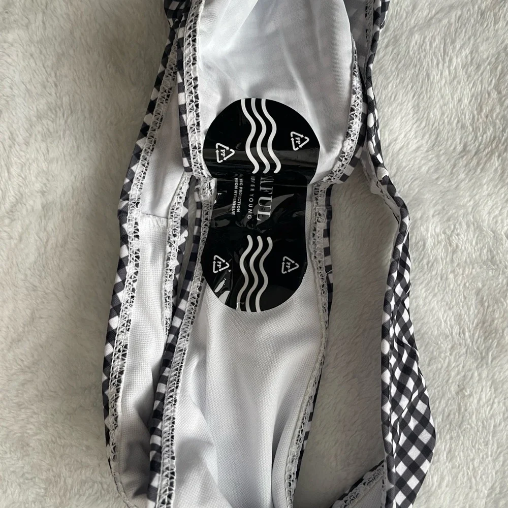 NWT Zaful Tie Front Monochrome Gingham Bikini Set size small
